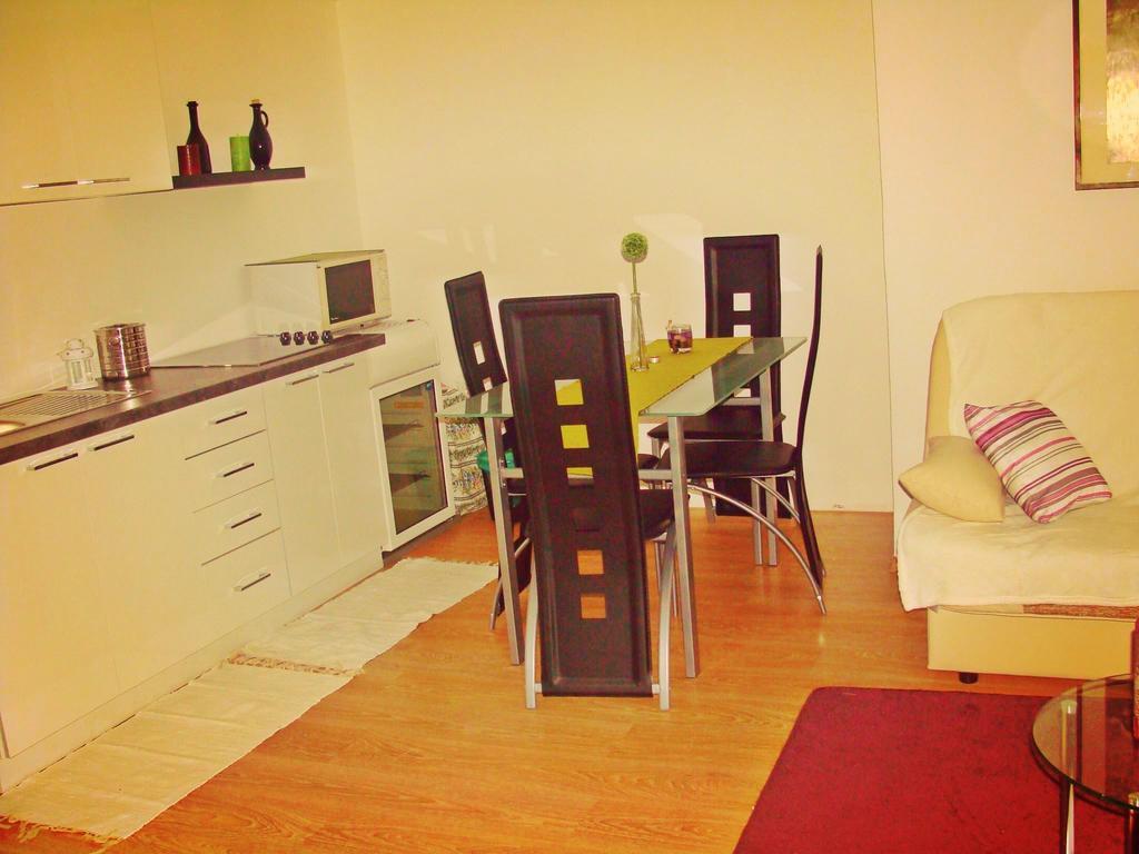 Apartments Paradiso ساموبور الغرفة الصورة